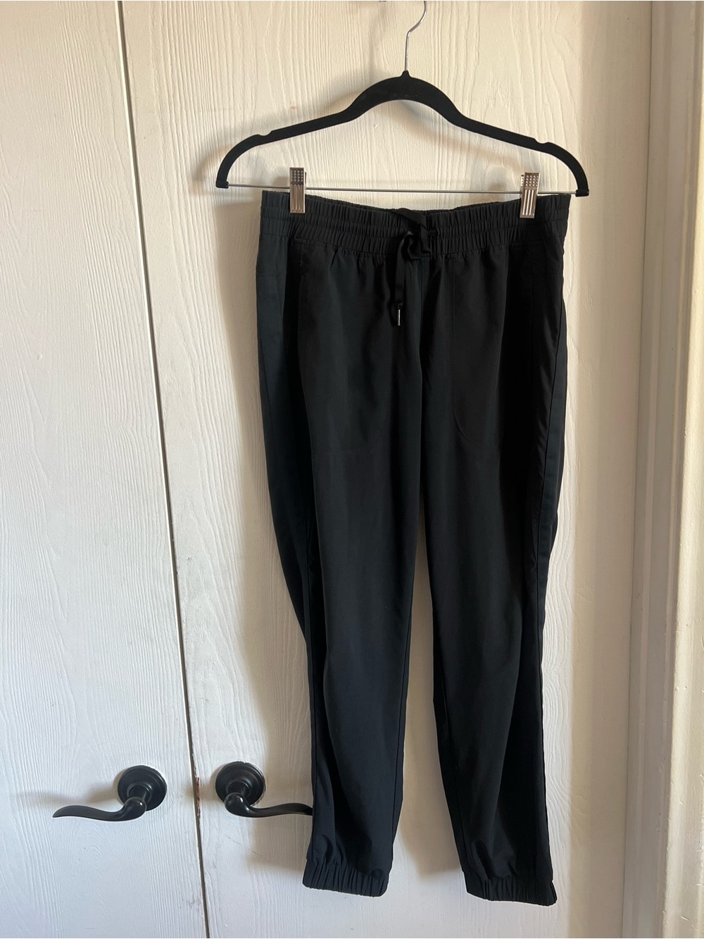 Athleta Jogger Pants Black Hiking Yoga Elastic Waist Stretchy Outdoor Size 4P